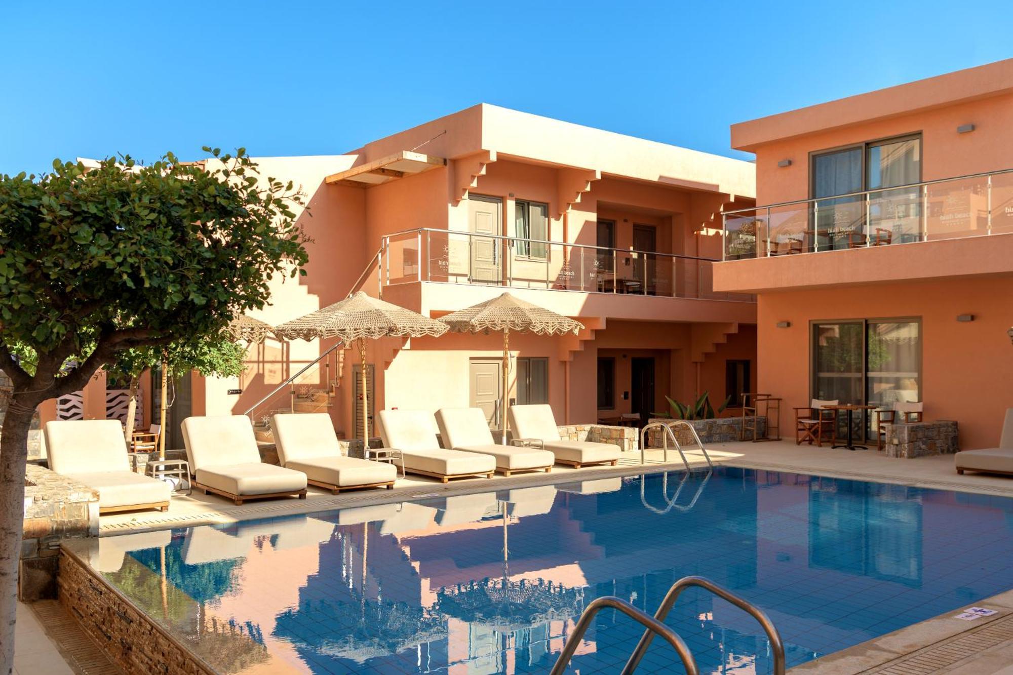 Hotel High 5*
