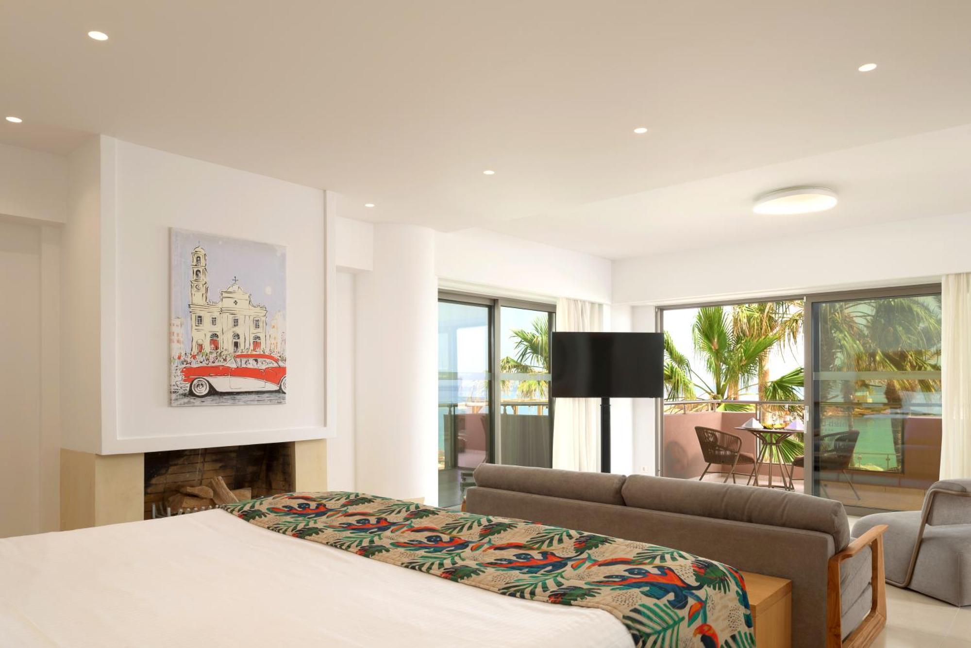 High Hotel